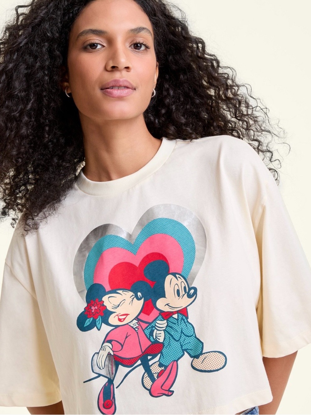 Disney Macys NWT Small Mickey & Minnie Mouse Heart Cream Cropped Graphic Tee